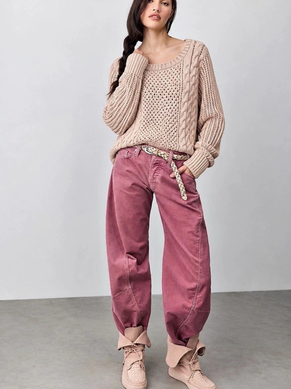 379. Cable Knit Scoop Neck Sweater in Pink Size Small Like New